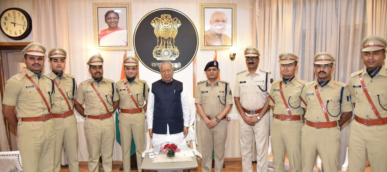  आम जनता से मित्रवत् व्यवहार करें पुलिसः राज्यपाल