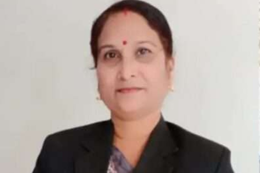 CG NEWS : स्कूटी सवार दो महिलाओं को ट्रक ने रौंदा... बोर्ड परीक्षाओं का पेपर जांचने निकली थीं शिक्षिकाएं... एक की मौत, दूसरी गंभीर