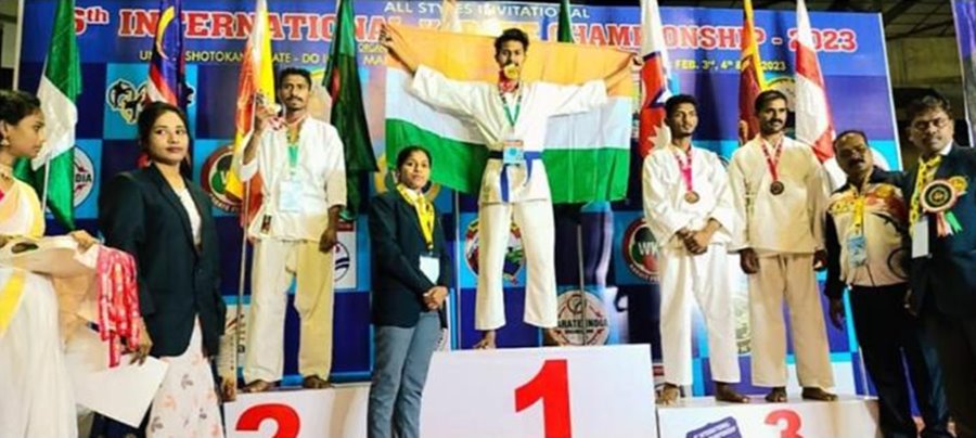इंटरनेशनल कराटे चैंम्पियशिप में... छत्तीसगढ़ के खिलाड़ियों ने दिखाया दम... एक गोल्ड के साथ जीते 3 रजत और 6 कांस्य पदक