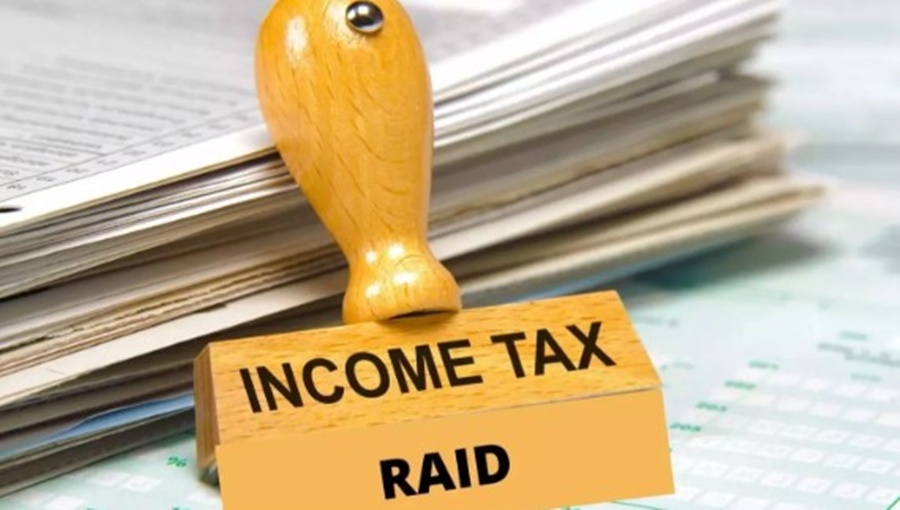 रायपुर के दो सीए के घर पहुंची इनकम टेक्स की टीम... चल रही जांच