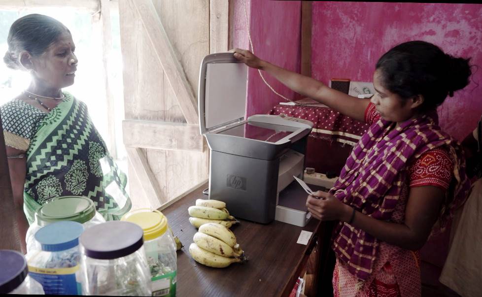 नक्सलगढ़ में विकास की बयार.... स्वास्थ्य, शिक्षा, रोजगार की राह हुई आसान.. जानिए कितना हुआ विकास