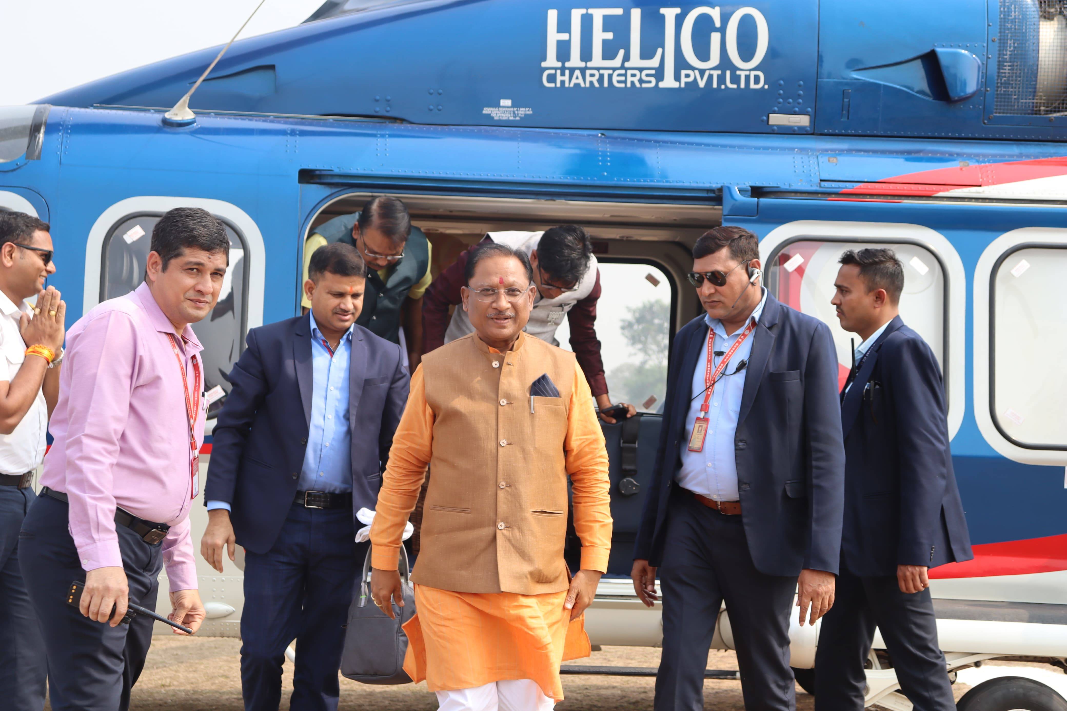 पुसौर पहुंचे सीएम साय... अखिल भारतीय वैदिक महासम्मेलन एवं सम्मान समारोह में होंगे शामिल