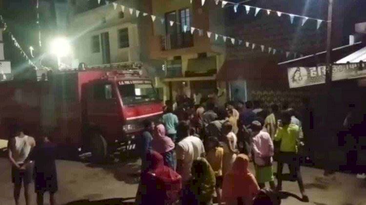 शराबी युवक ने पहले मचाया उत्पात, फिर अपना ही घर को किया आग के हवाले