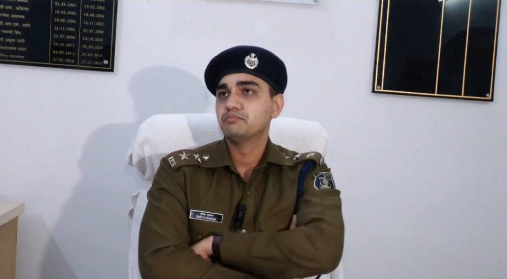 जिम के दौरान IPS उदित पुष्कर के चेस्ट में हुआ पेन...  मेकाज में जांच के बाद रायपुर रेफर