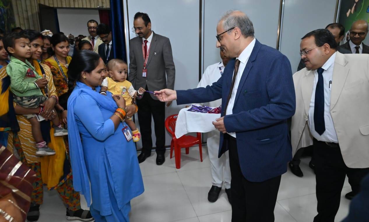 बिलासपुर हाईकोर्ट में नवीन चिकित्सालय कक्ष एवं बच्चों के झूलाघर का उद्घाटन