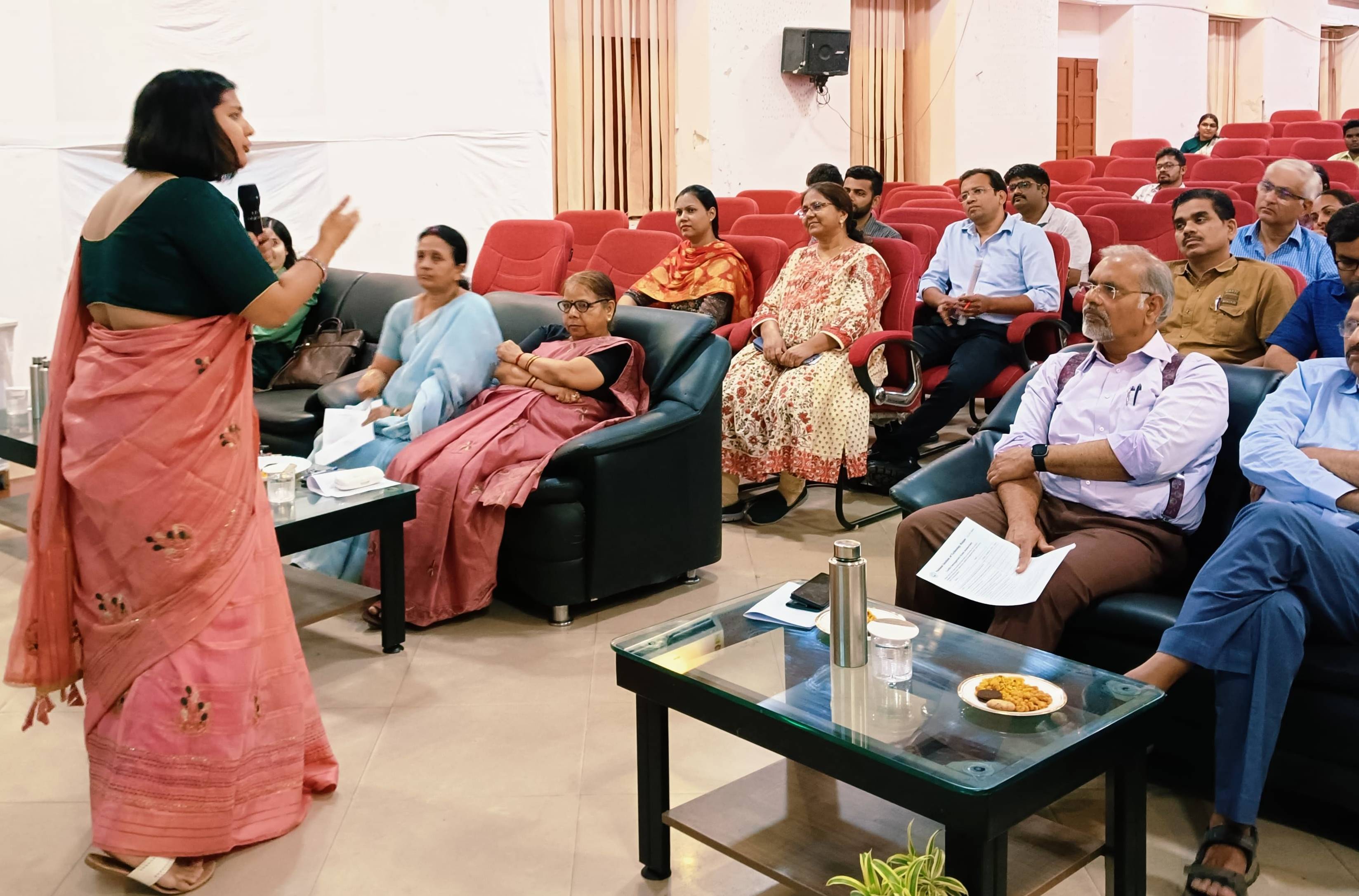 एनआईटी रायपुर में मानसिक स्वास्थ्य सुधार हेतु ज्ञानवर्धक सत्र का किया गया आयोजन