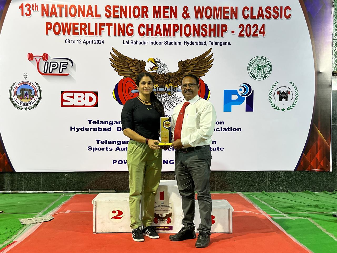 छत्तीसगढ़ की बेटी ने हैदराबाद में लहराया जीत का परचम.. नमी ने जीता स्ट्रॉंग विमन ऑफ़ इंडिया का ख़िताब