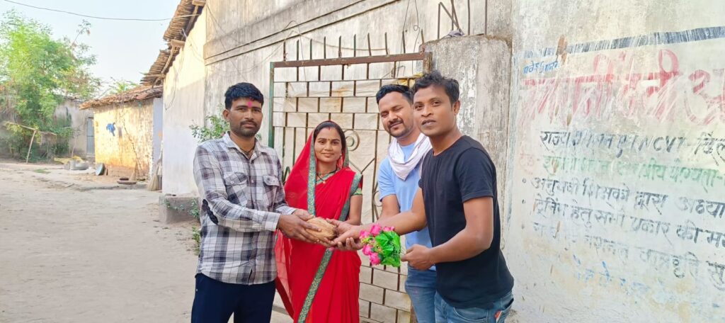 जांजगीर में &lsquo;&lsquo;घर आ जा संगी अभियान&rsquo;&rsquo; को मिल रहा अच्छा प्रतिसाद... 9 हजार मतदाता लौटे घर