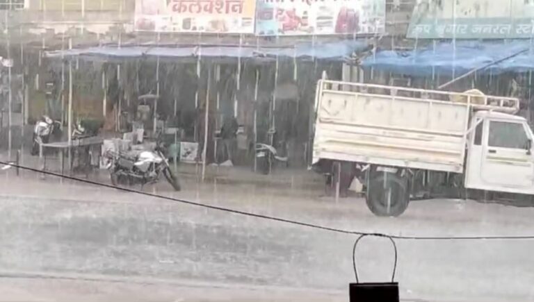 राजधानी रायपुर सहित प्रदेश में जमकर बरसे बादल...  कोरबा में चली आंधी