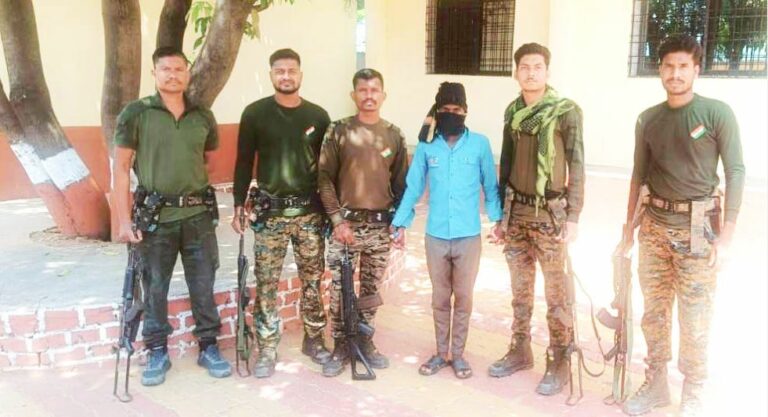 छत्तीसगढ़ का ईनामी नक्सली गढ़चिरौली पुलिस की गिरफ्त में
