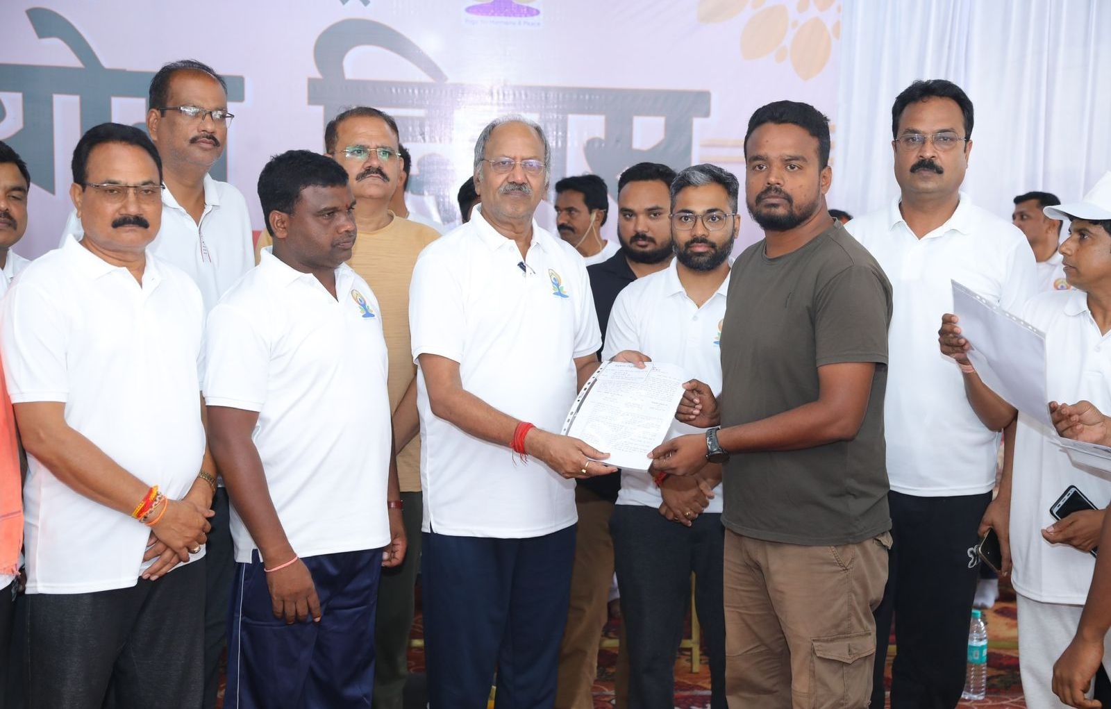  अंतर्राष्ट्रीय योग दिवस पर दिखा खासा उत्साह, सभी वर्ग के लोगों के किया योगाभ्यास