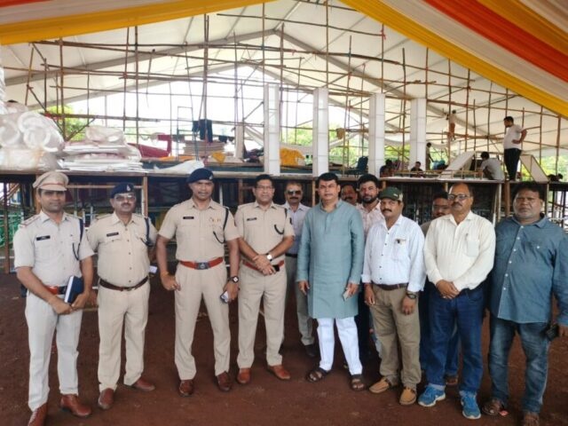 पंडित प्रदीप मिश्रा की कथा स्थल के लिए तैयारी शुरू : भिलाई पुलिस अधिकारियों ने किया निरीक्षण
