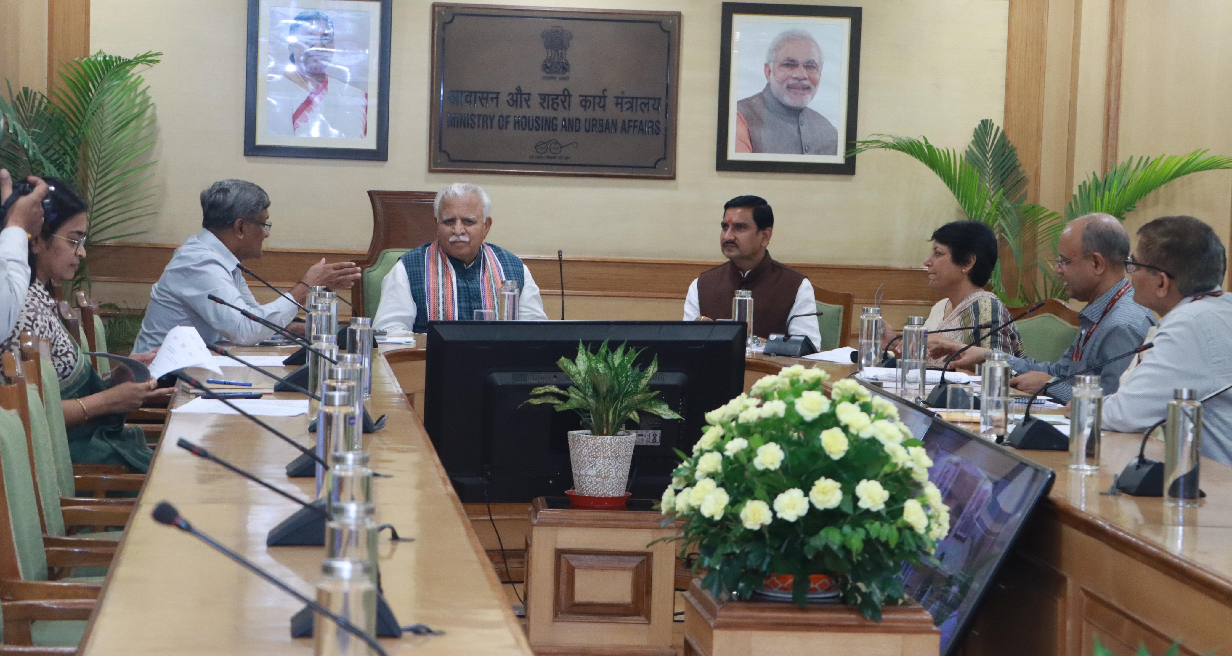 'स्वच्छता ही सेवा' अभियान 2024 की प्रगति पर चर्चा में शामिल हुए राज्य मंत्री तोखन साहू