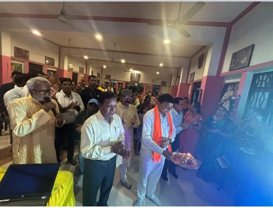 गजानन साई मंदिर गणेश पंडाल पहुंचे श्रममंत्री देवांगन... निर्माण कार्यों के लिए 5 लाख की घोषणा