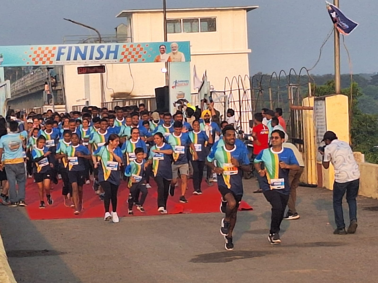 हाफ मैराथन के ज़रिये : जल बचाने की क़वायद में लोग दिखा रहे उत्साह