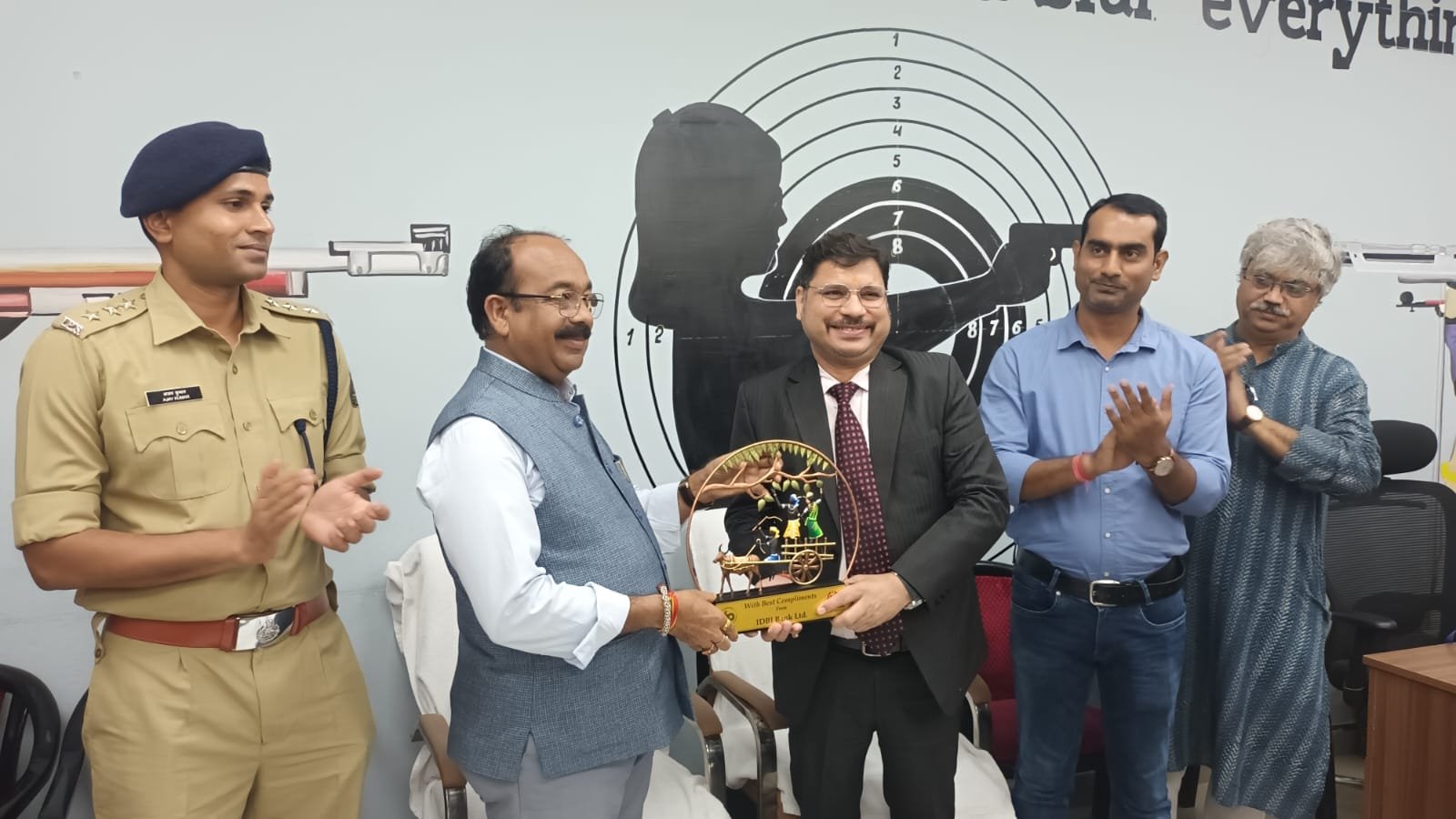  पत्रकारों के लिए आयोजित राज्य स्तरीय शूटिंग प्रतियोगिता में शामिल हुए उप मुख्यमंत्री अरुण साव