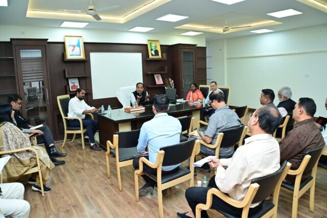 जिला कलेक्टर के निर्देशानुसार : सभी जोन कमिश्नर प्रत्येक सोमवार एवं गुरूवार को आमजनों की समस्याएं सुनेंगे