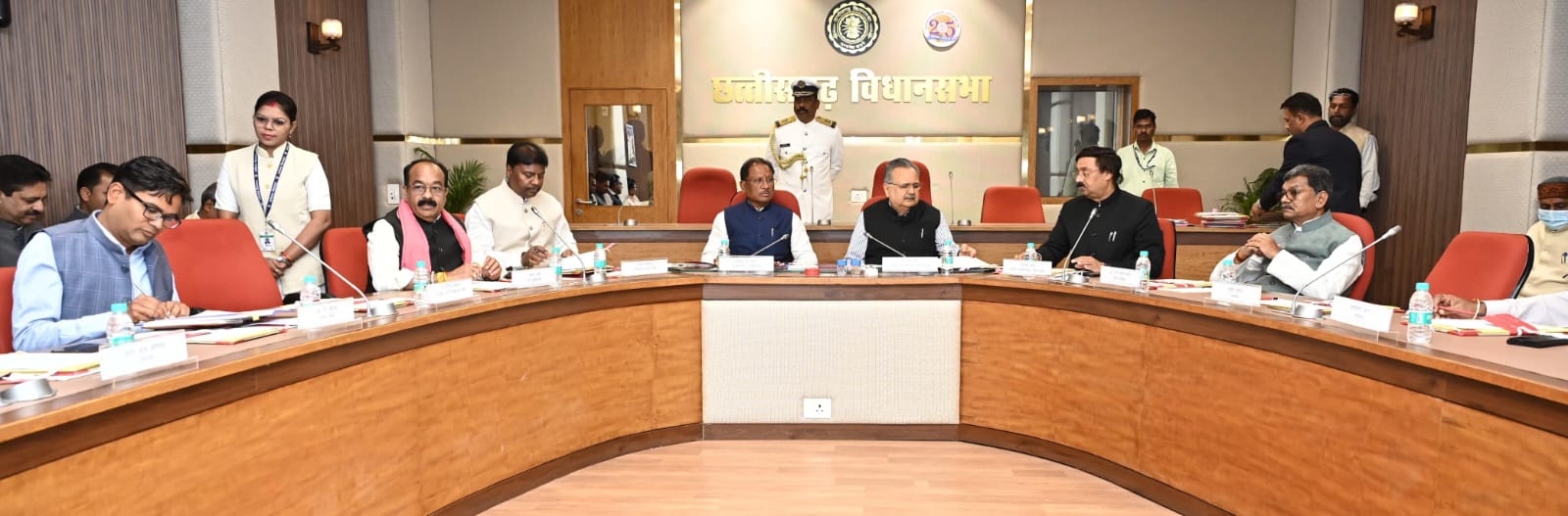  विधानसभा अध्यक्ष डॉ. रमन सिंह की अध्यक्षता में कार्य मंत्रणा समिति की बैठक शुरू