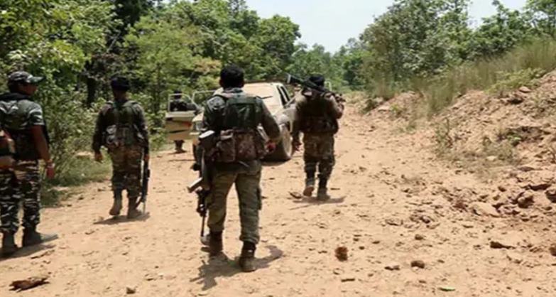 16 नक्सलियों का एनकाउंटर : सुकमा के जंगल में सुबह से जारी है मुठभेड़, दो जवान भी घायल