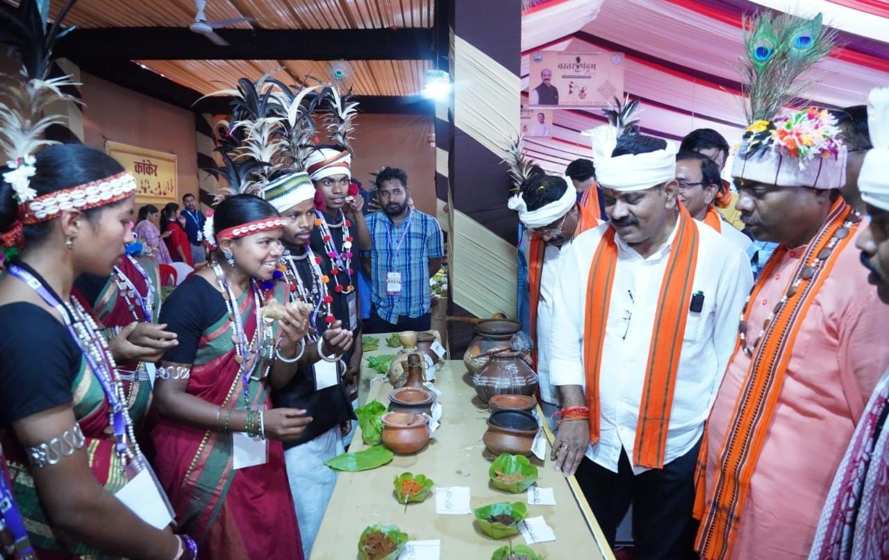 बस्तर पंडुम में बिखर रही जनजातीय संस्कृति की अनुपम छटा