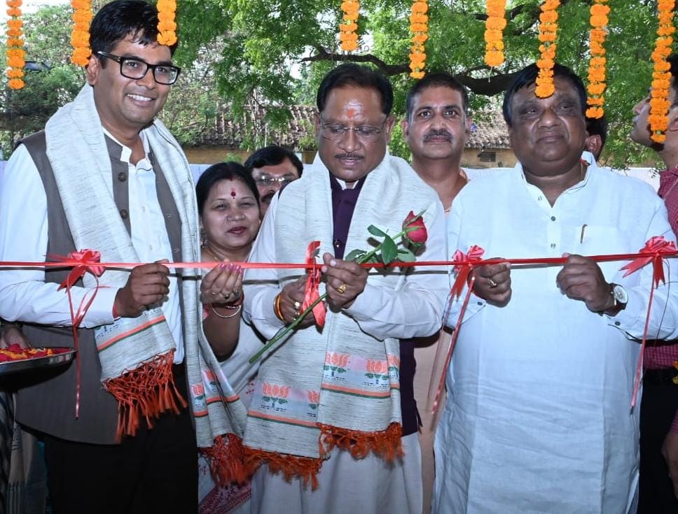 रायपुर : मुख्यमंत्री विष्णुदेव साय ने जांजगीर में नवनिर्मित तहसील कार्यालय भवन का किया लोकार्पण