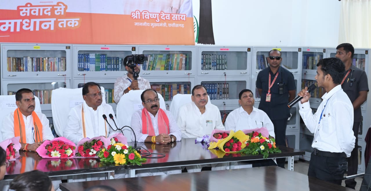 मुख्यमंत्री ने मुंगेली जिला ग्रंथालय में किया अतिरिक्त कक्ष का लोकार्पण