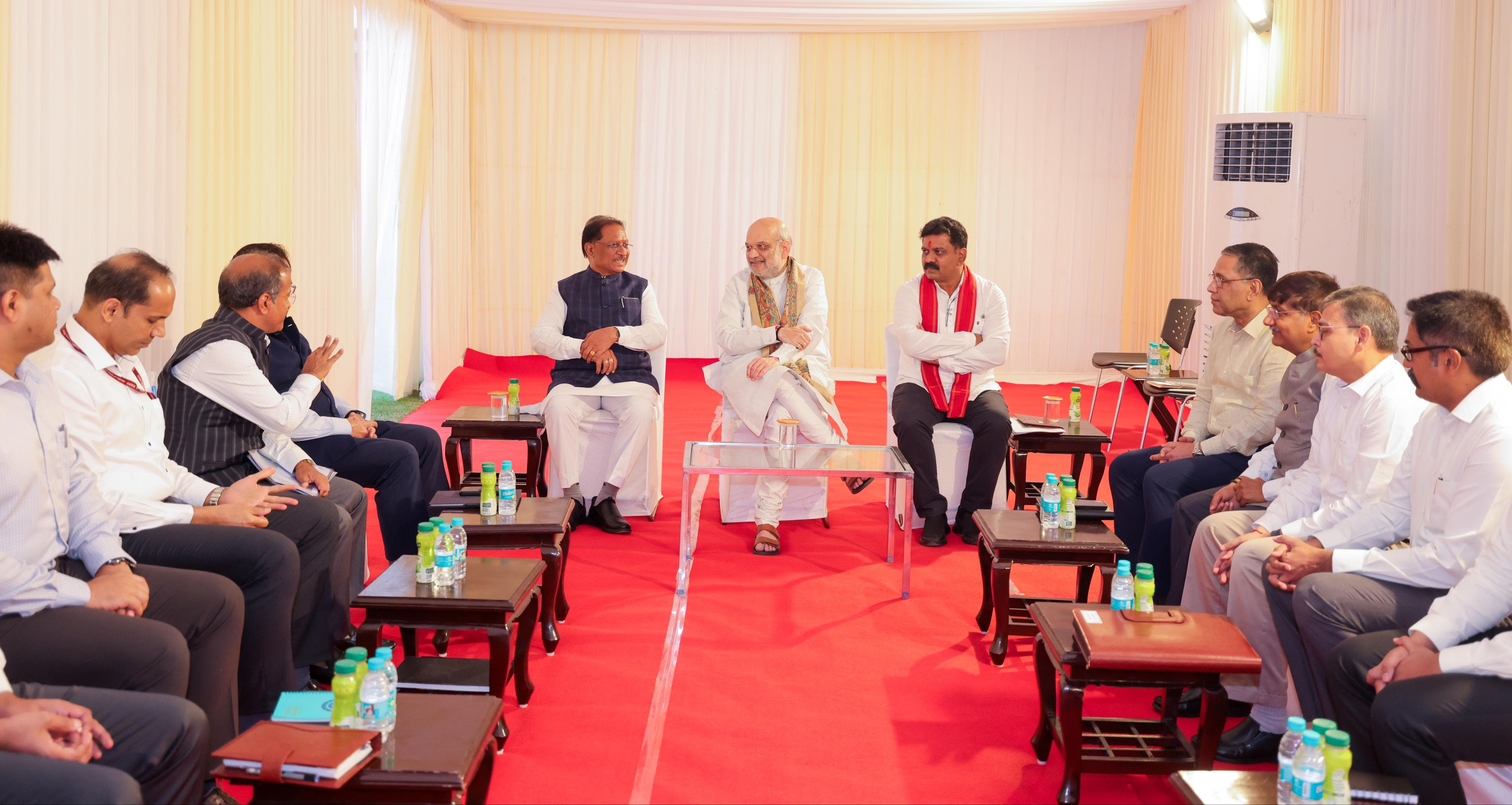  मोदी सरकार नक्सलवाद के दंश से भारत को मुक्त करने के लिए संकल्पित