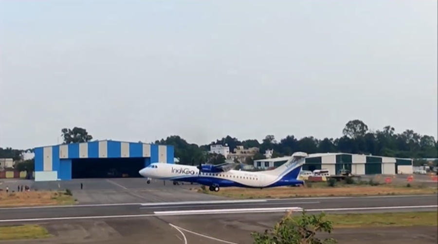 मानसून का असर : जगदलपुर एयरपोर्ट पर विजिबिलिटी कम होने से उड़ानें प्रभावित, तीन दिनों तक फ्लाइट बंद रहने से यात्री रहे परेशान