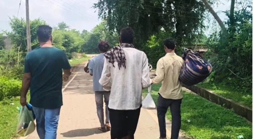 पिता की गोद में मासूम ने तोड़ा दम&hellip; मुक्तांजलि सेवा ने ठुकराया शव