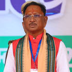 सीएम कैंप कार्यालय की त्वरित पहल से अंधेरे में डूबा गांव हुआ रोशन