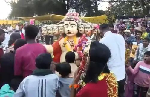 छत्तीसगढ़ के इस गांव में नहीं किया जाता रावन का दहन, वध के बाद नाभि से निकलता है अमृत