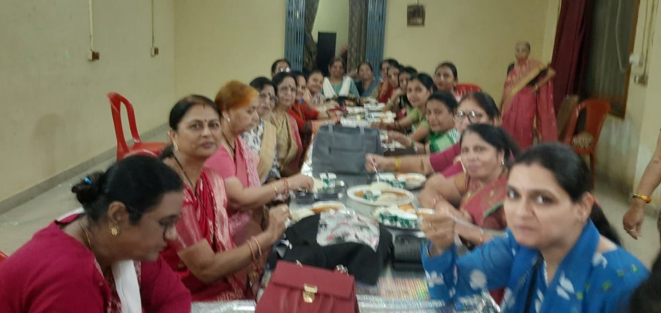 हाउजी खेलकर रोहिणीपुरम केंद्र ने मनाया दिवाली मिलन