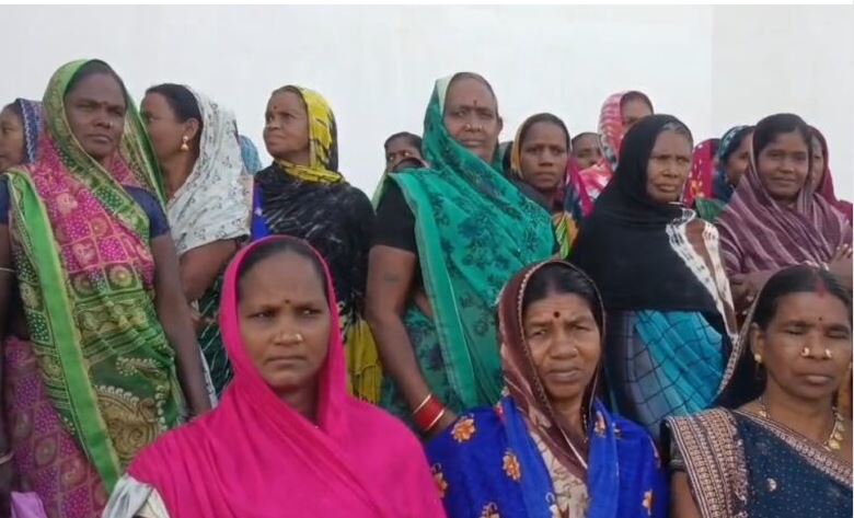 शराबबंदी मुहिम तेज, 200 महिलाओं ने SP ऑफिस पहुंचकर सौंपी शिकायत, गांव में शराबबंदी लागू करने की मांग