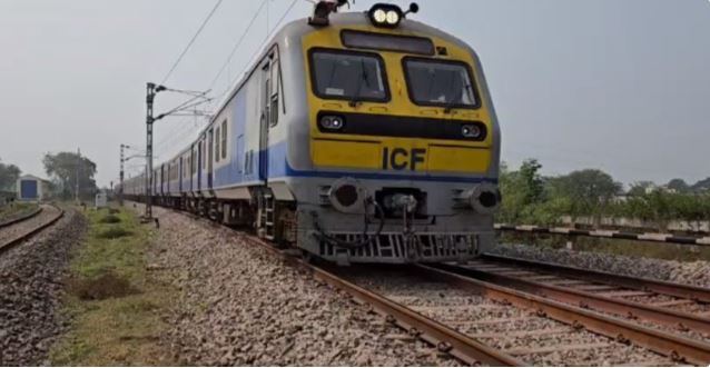 यात्रीगण कृपया ध्यान दें; बालोद-रायपुर तक सफर करने वाले हो जाएं सावधान&hellip; पत्थरबाजों ने किया लहूलुहान