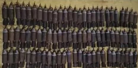 नक्सल विरोधी अभियान: नारायणपुर के जंगल से 82 बीजीएल सेल बरामद