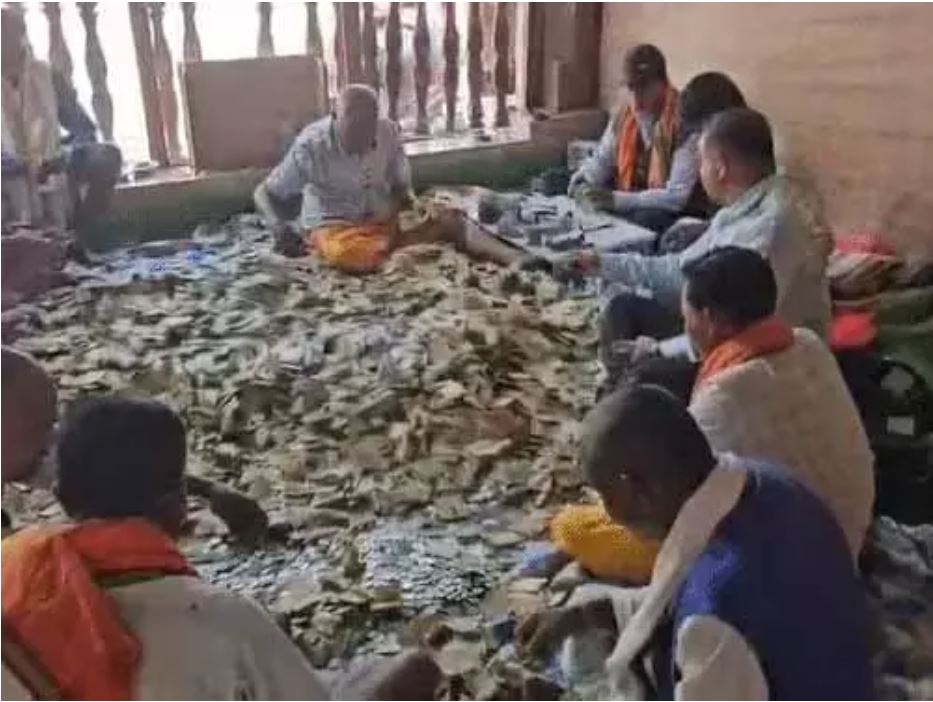 मां दंतेश्वरी मंदिर को 6 महीने के भीतर 19 लाख रुपए दान में मिले