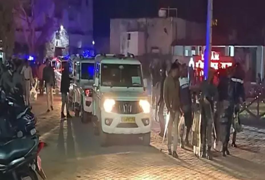 वैलेंटाइन डे पर पुलिस अलर्ट, अनहोनी रोकने प्रेमी-युगलों पर रहेगी कड़ी नजर