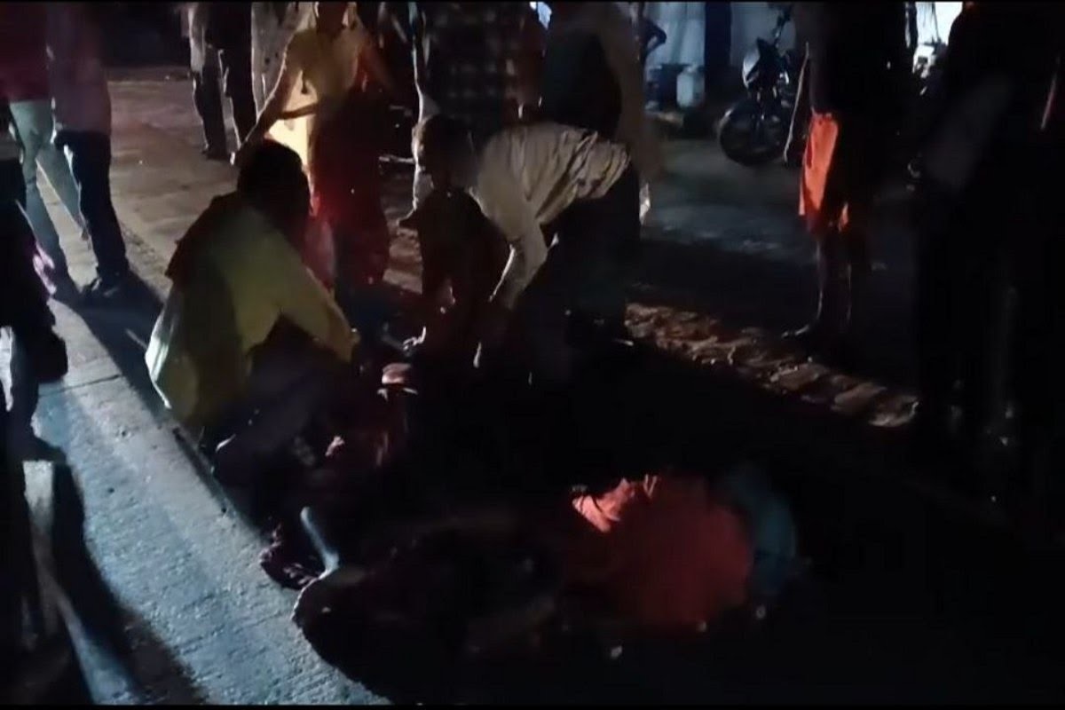 एनएच पर स्कॉर्पियो की टक्कर से तीन महिलाओं की मौत, आक्रोशित भीड़ ने ड्राइवर की पिटाई