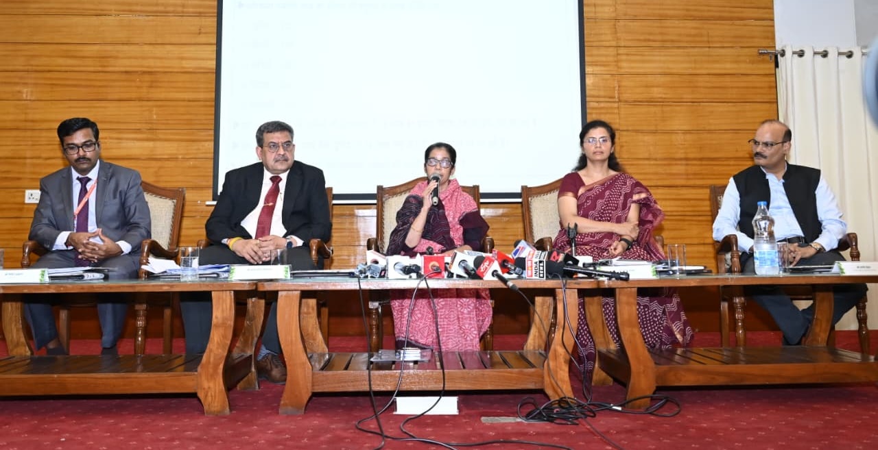 छत्तीसगढ़ में एलपीजी, पेट्रोल-डीजल और उर्वरकों की निर्बाध आपूर्ति जारी