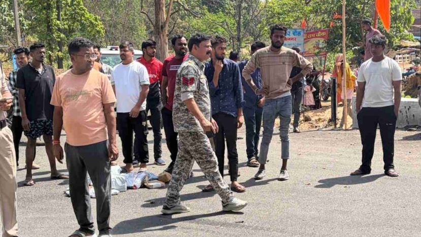 तेज रफ्तार ट्रक ने ली डिलीवरी बॉय की जान