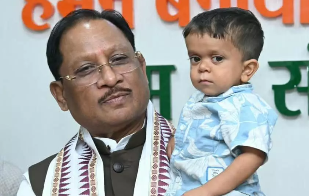 मुख्यमंत्री विशेष स्वास्थ्य सहायता योजना से उपचार के लिए तत्काल 12 लाख रुपए स्वीकृत