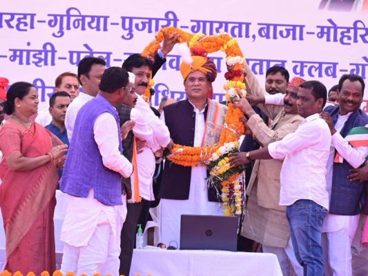  बस्तर में लौट रही है शांति, बदल रहा है बस्तर : मुख्यमंत्री 