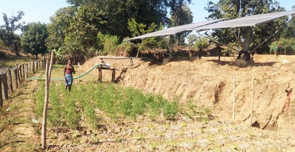  दुर्गम क्षेत्रों में सूरज की रोशनी बुझा रही खेतों की प्यास 