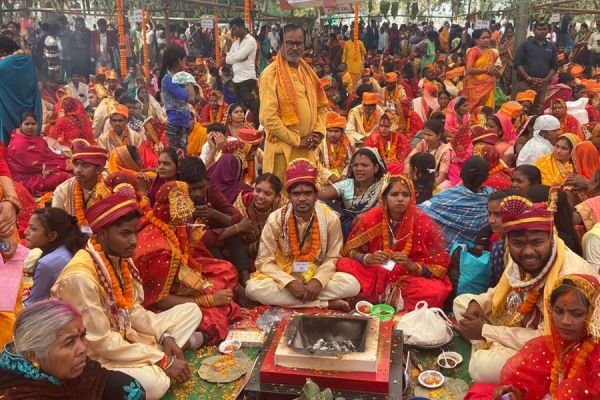 Chief Minister Kanya Marriage Scheme: 250 जोड़ों ने लिए सात फेरे, जीवनभर साथ निभाने का दिया वचन