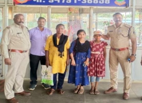 Example of humanity:  मां की मौत की सूचना मिली पर इतने पैसे नहीं थे आ सके बच्चे, मदद को सामने आए ये