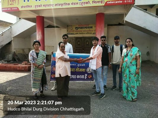 World Sparrow Day: कल्पतरु सेवा समिति एवं एनएसएस ने परिंदों के लिए बांटा सकोरा