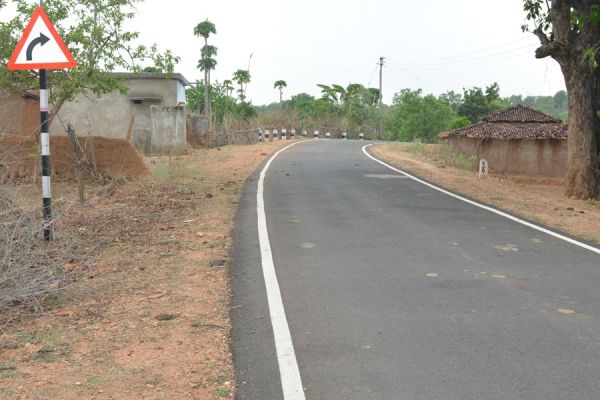 छत्तीसगढ़ प्रधानमंत्री ग्राम सड़क योजना में अग्रणी... पीएम मोदी ने सरकार के कामों को सराहा... दी 271 करोड़ की प्रोत्साहन राशि