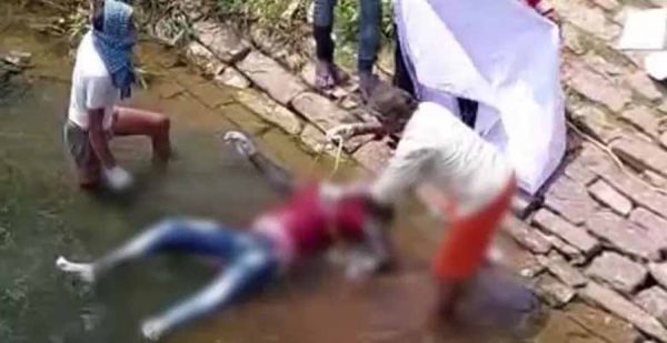 CG BREAKING :  नदी में बहती मिली युवक की लाश... नहीं हो पाई है शिनाख्त... प्रयास में जुटी पुलिस