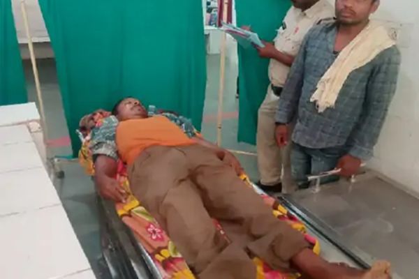 बेटी की उठने वाली थी डोली... पिता की उठानी पड़ गई अ​र्थी... खुशी के माहौल में पसर गया मातम
