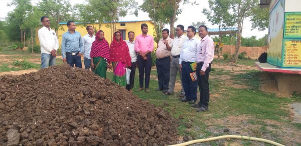 उत्तर प्रदेश के छत्तीसगढ़ पहुंचे कृषि उप संचालक ने की चिल्हाटी गोधन और मिलेट मिशन की सराहना